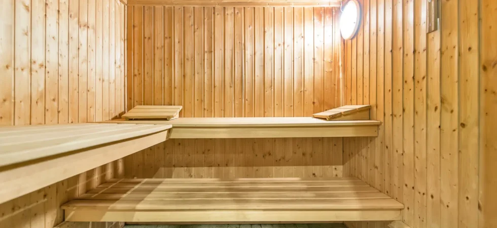 Spa på terrassen med bjergudsigt